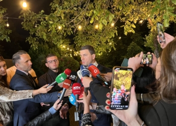 Krasniqi pas takimit me Kurtin, kërkon shpërbërjen e Kuvendit