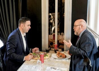 Abdixhiku takohet me Hovenierin: Kënaqësi pajtimi për vizionin e Kosovës dhe ecjen me SHBA-të në rrugëtimet tona