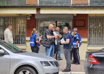 Policia sërish në njërën njësi të Bankës Postare Kursimore në veri, Elshani tregon arsyen