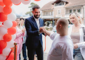 Krasniqi: Mbështetja institucionale për personat me aftësi të kufizuara është thelbësore