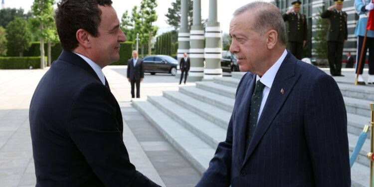 Kurti tregon çka biseduan në takim me Erdoganin