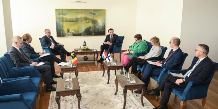 Kurti takon disa ambasadorë, temë qendrore anëtarësimi i Kosovës në KiE