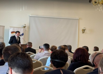 Kurti: Zvogëlimi i barrës administrative është prioritet i Qeverisë