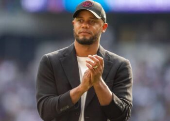 Arrihet marrëveshja, Kompany trajner i ri i Bayernit