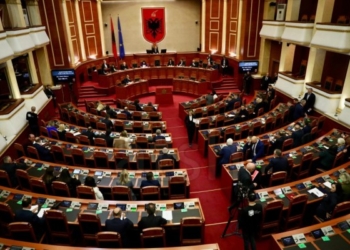 ​Dy interpelanca të ministrave në Kuvendin e Shqipërisë