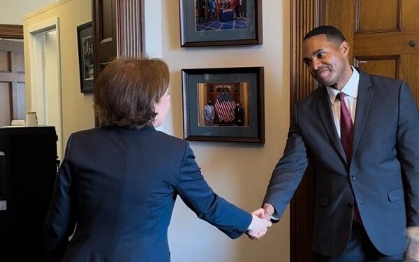 Fuqizimi i partneritetit Kosovë-SHBA, Gërvalla takon kongresistin Torres