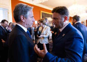 Osmani takon Blinkenin, flasin për aktualitetin në Maqedoninë e Veriut