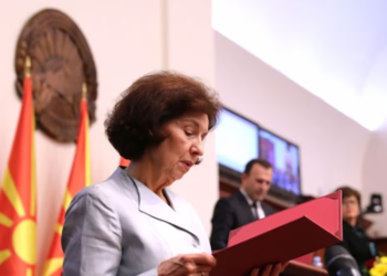 Davkova betohet si presidente e Maqedonisë së Veriut