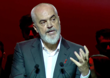 Rama i dërgon mesazh kryeministrit grek nga një poezi e Naim Frashërit