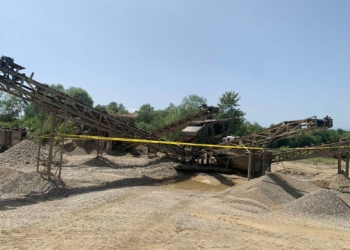 Nxjerrja ilegale e zhavorrit përgjatë Drinit të Bardhë, Prokuroria vazhdon aksionin e sekuestrimit të makinerive