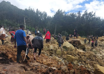 Mbi 670 të vdekur nga rrëshqitja e dheut në Guinenë e Re