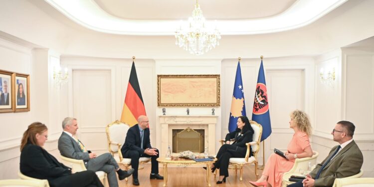 Osmani kërkon nga Gjermania vazhdimin mbështetjes për rrugën euroatlantike të Kosovës