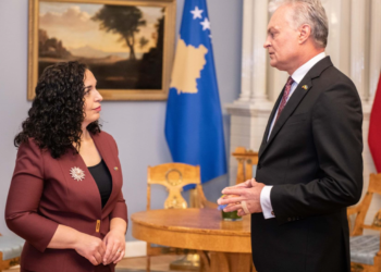 Presidentja uron homologun nga Lituania për rizgjedhjen e tij