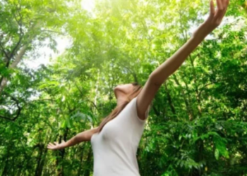 Si ndryshon gjatësia e trupit me moshë dhe si parandalohet