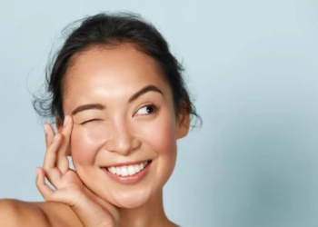 Tri vlera ushqyese që mbajnë lëkurën të shëndetshme