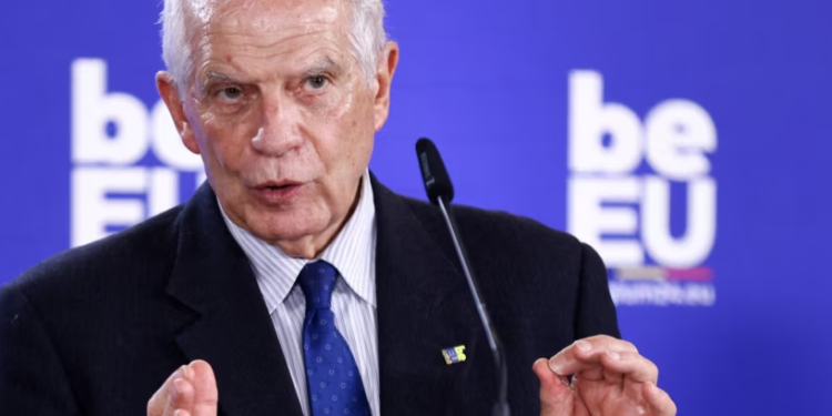 Borrell thotë se disa vende evropiane po tentojnë t’i frikësojnë gjykatësit e GJNP-së