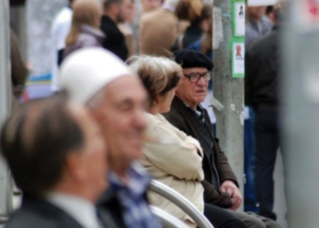 Ministria e Financave sërish me thirrje për përfituesit e skemave pensionale