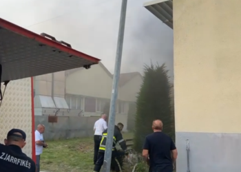 Përfshihet nga flakët spitali i Shkodrës