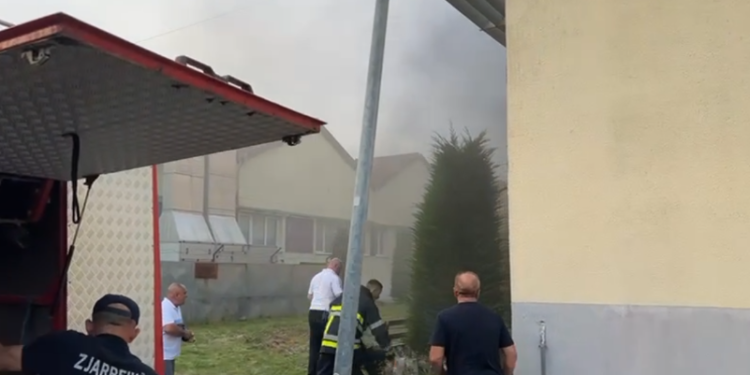 Përfshihet nga flakët spitali i Shkodrës