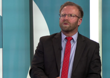 Hapja e Urës së Ibrit për qarkullim, Abazi: Tentim populizmi nga Kurti