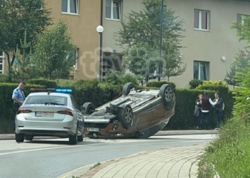 Lëndohet një person në vetaksident në Velani