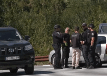 Anëtarët e Komisionit për Siguri kërkojnë më shumë koordinim nga Qeveria me ndërkombëtarët për aksionet në veri