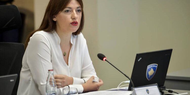 Haxhiu mirëpret mbylljen dhe arrestimin e personave që administronin grupin “Albkings”