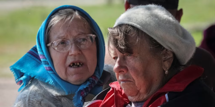 Qindra njerëz evakuohen nga rajoni i Harkivit, pas ofensivës ruse