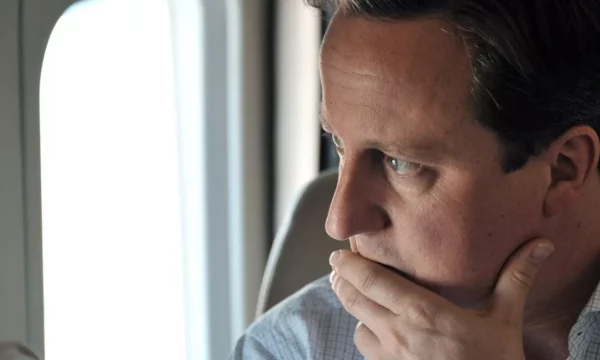 Cameron pritet ta vizitojë Shqipërinë