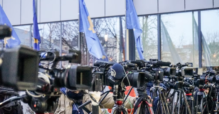 AGK: Kosova shënon regres alarmant për 19 vende në Indeksin e Reporterëve Pa Kufij