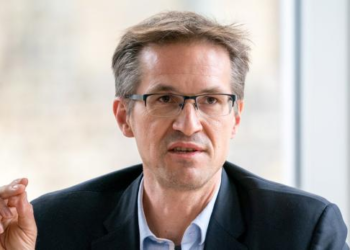 Knaus thotë se letra e treshes evropiane iu dërgua Kurtit para asaj të Gërvallës në KiE