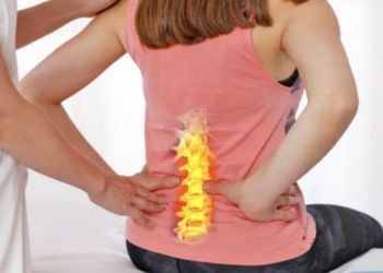 Si të largoni dhimbjen e mesit me metoda të thjeshta në shtëpi