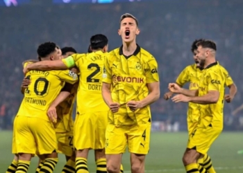 Dortmundi shokon Parisin, siguron finalen