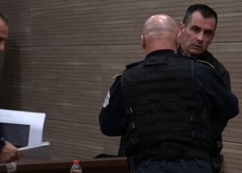 Kryetarja e Gjykatës: Sekiraqa u la në liri nga gjykatësi pa konsultim me trupin gjykues