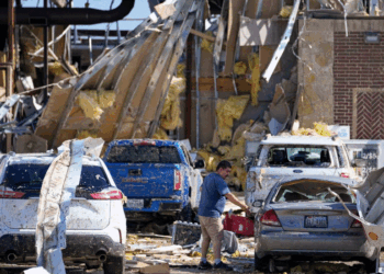 Së paku 20 të vdekur nga tornadot dhe stuhitë në SHBA
