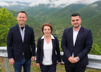 Ministrja Gërvalla e ministri Peci e vizitojnë Leposaviqin