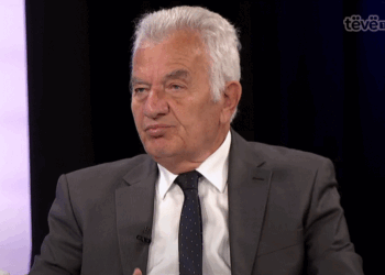 Profesori Neziri: U zotuam se në vend që t’i hapim 32 varre, t’i falim 32 gjaqe