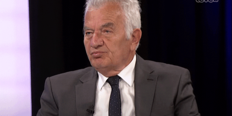 Profesori Neziri: U zotuam se në vend që t’i hapim 32 varre, t’i falim 32 gjaqe