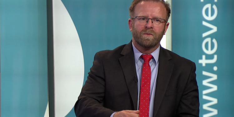 Abazi: Kurtit i duhet pozicioni i presidentes, pa Osmanin vota për të bie rreth 25%