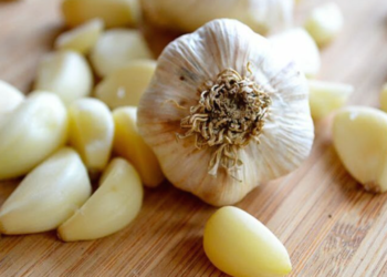 Hudhra e pasur me vlera ushqyese, por ja pse nuk duhet ta konsumoni kurrë para gjumit