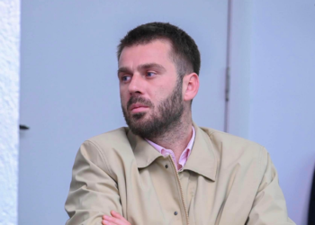 Kërçeli: Qeverisjen e Ramës në Prishtinë e karakterizojnë mosvizioni e pabarazia