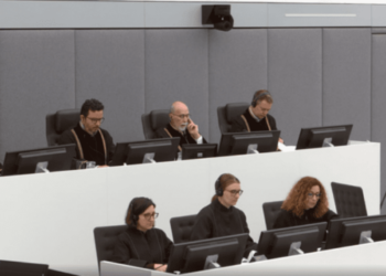 ZPS: Dëshmitari i 69-të dhe vëllai i tij u arrestuan dhe keqtrajtuan nga persona që mbanin në krahë shirita të UÇK-së