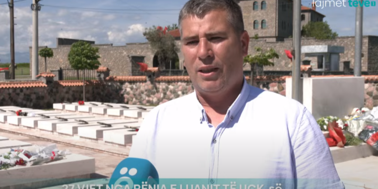 27 vjet nga rënia e luanit të UÇK-së, bashkëvendësit e kujtojnë me krenari