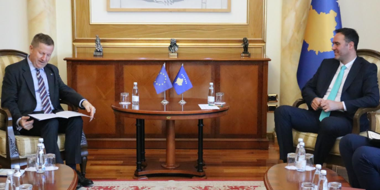 Konjufca priti në takim ambasadorin e BE-së, Tomáš Szunyog