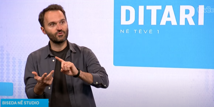 Krasniqi: PDK-LDK-AAK kanë rënë në “grackën” e Kurtit