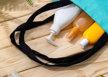 Si ta mbrojmë lëkurën nga dielli?