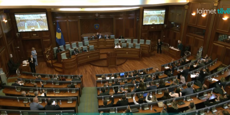 Edhe një ditë afat për mocionin e shpërndarjes së Kuvendit