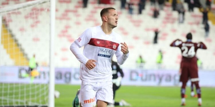 Como interesohet për Manajn