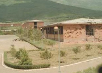 Bëhen homazhe në nderim të të vrarëve në Burgun e Dubravës më 1999