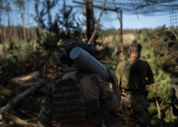 Mijëra të burgosur ukrainas kërkojnë t’i bashkohen ushtrisë